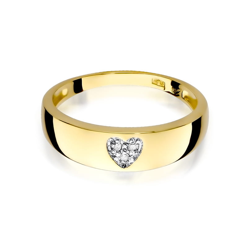 Gold Ring With Diamonds