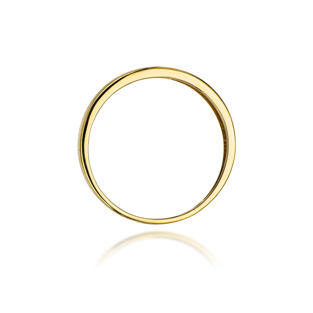 Gold Ring With Diamonds