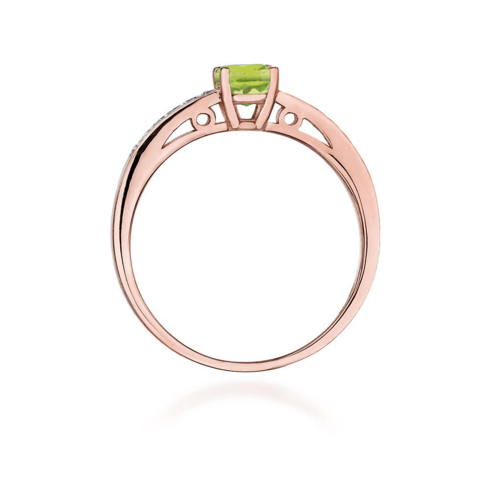 Gold Ring With Peridot And Diamonds