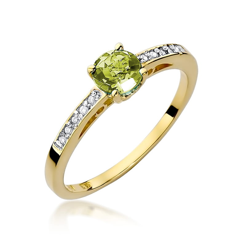 Gold Ring With Peridot And Diamonds