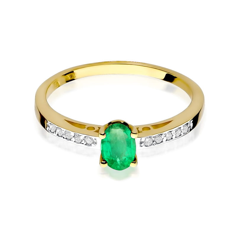 Gold Ring With Emerald And Diamonds