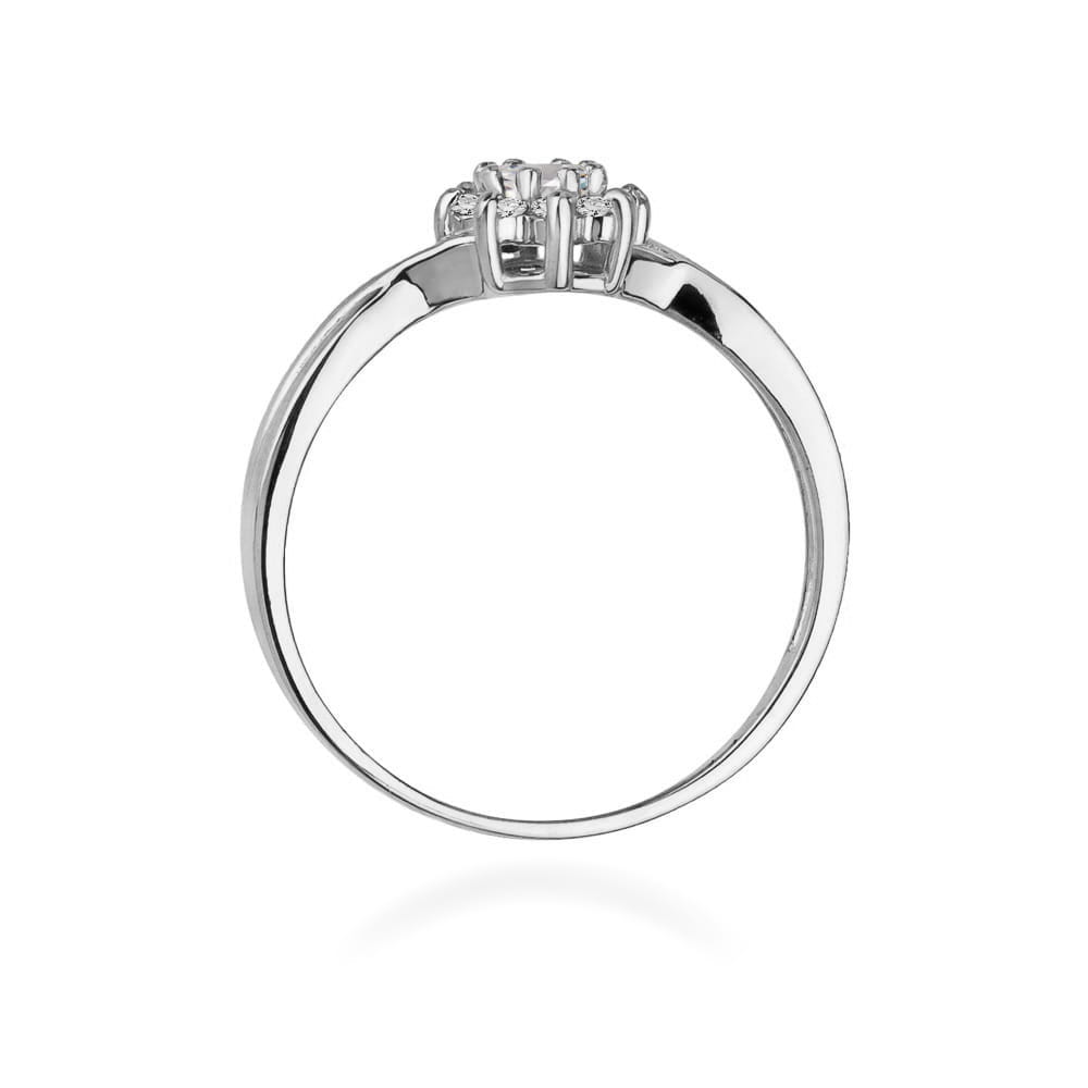 Gold Ring With Diamonds