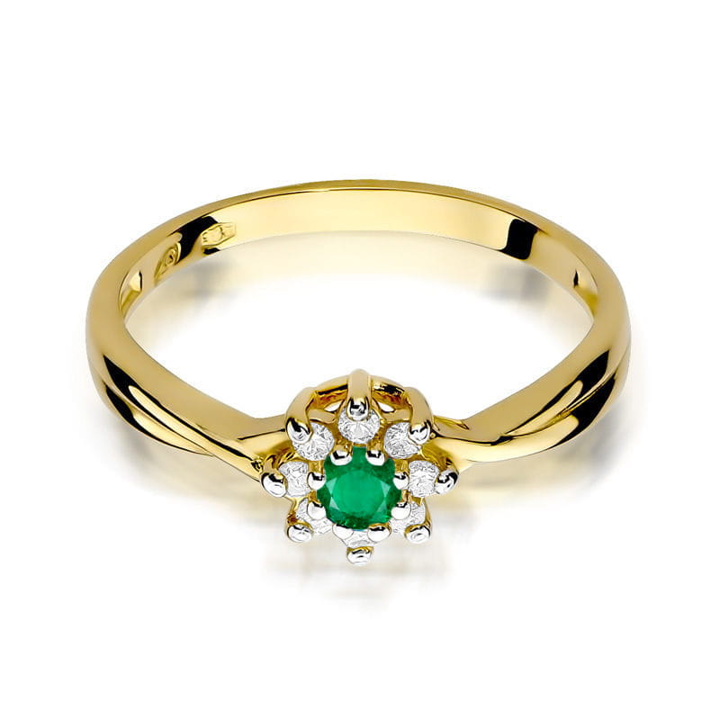 Gold Ring With Emerald And Diamonds