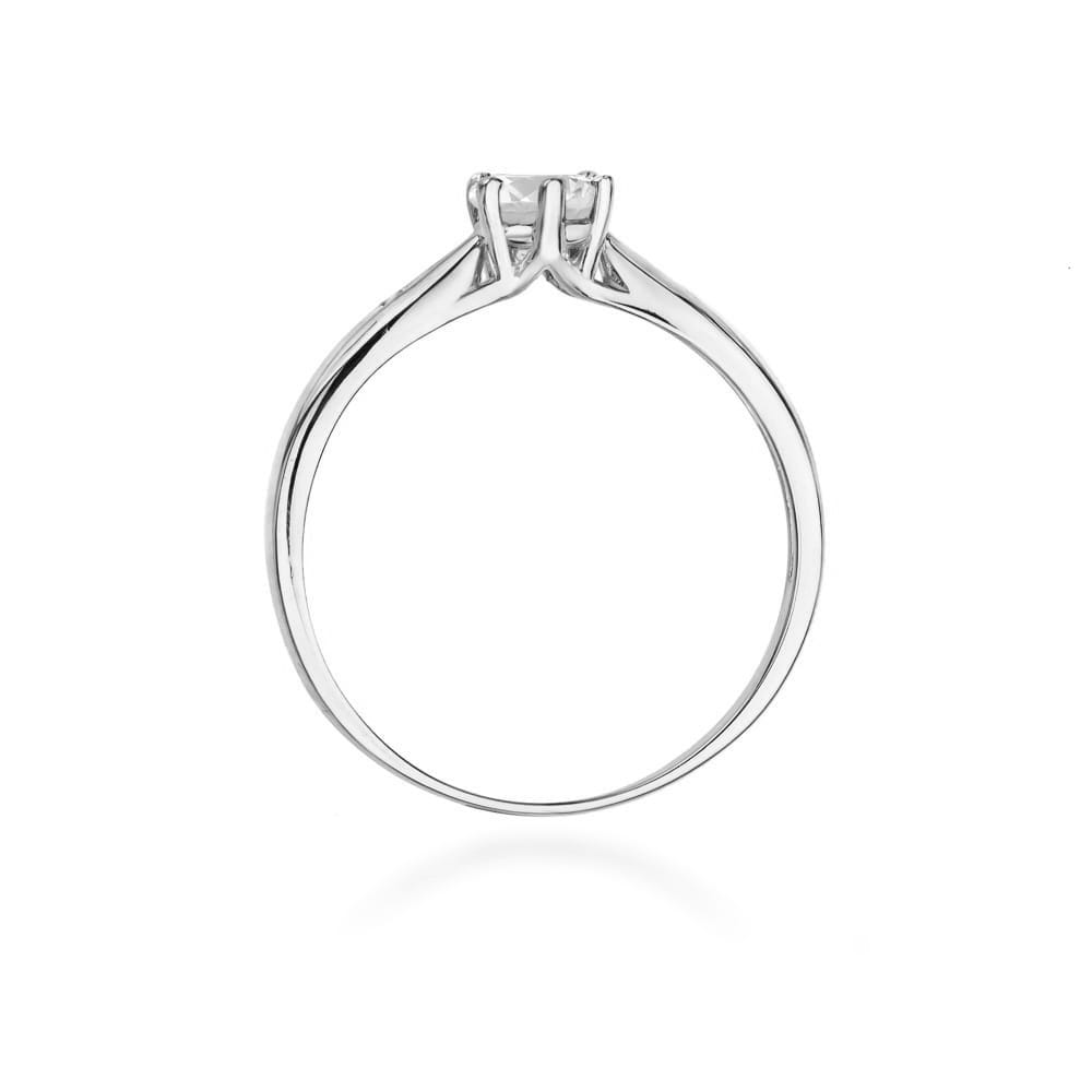Gold Ring With White Sapphire And Diamonds