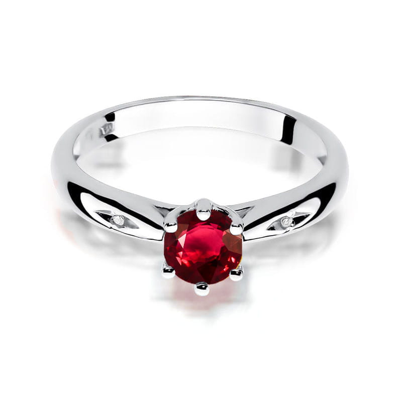Gold Ring With Ruby And Diamonds