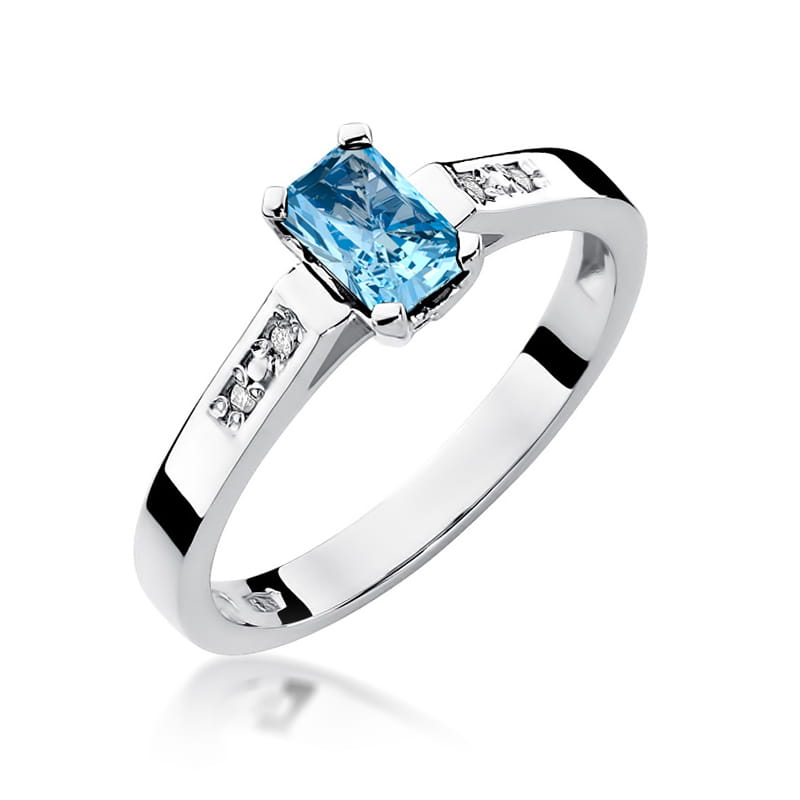 Gold Ring With Topaz And Diamonds