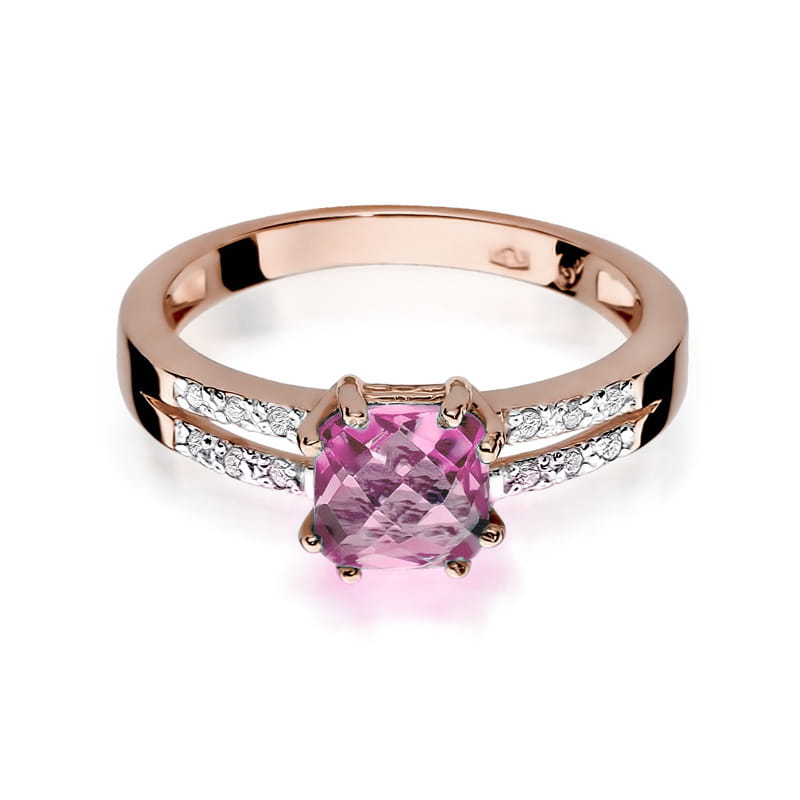 Gold Ring With Pink Topaz And Diamonds