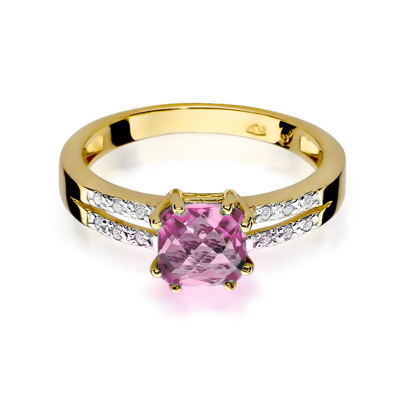 Gold Ring With Pink Topaz And Diamonds