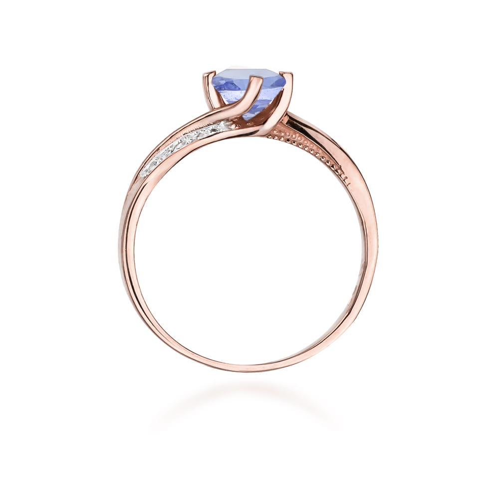 Gold Ring With Tanzanite And Diamonds