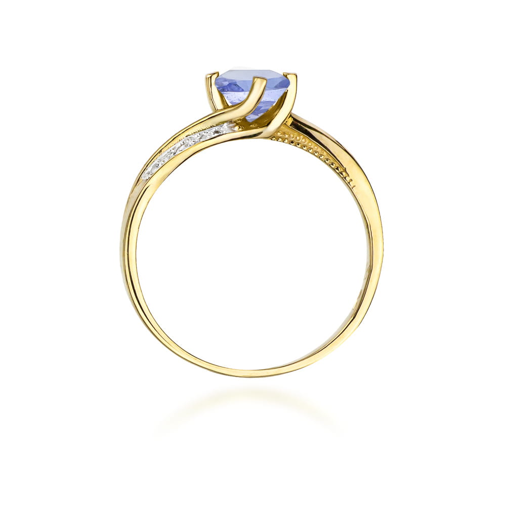 Gold Ring With Tanzanite And Diamonds