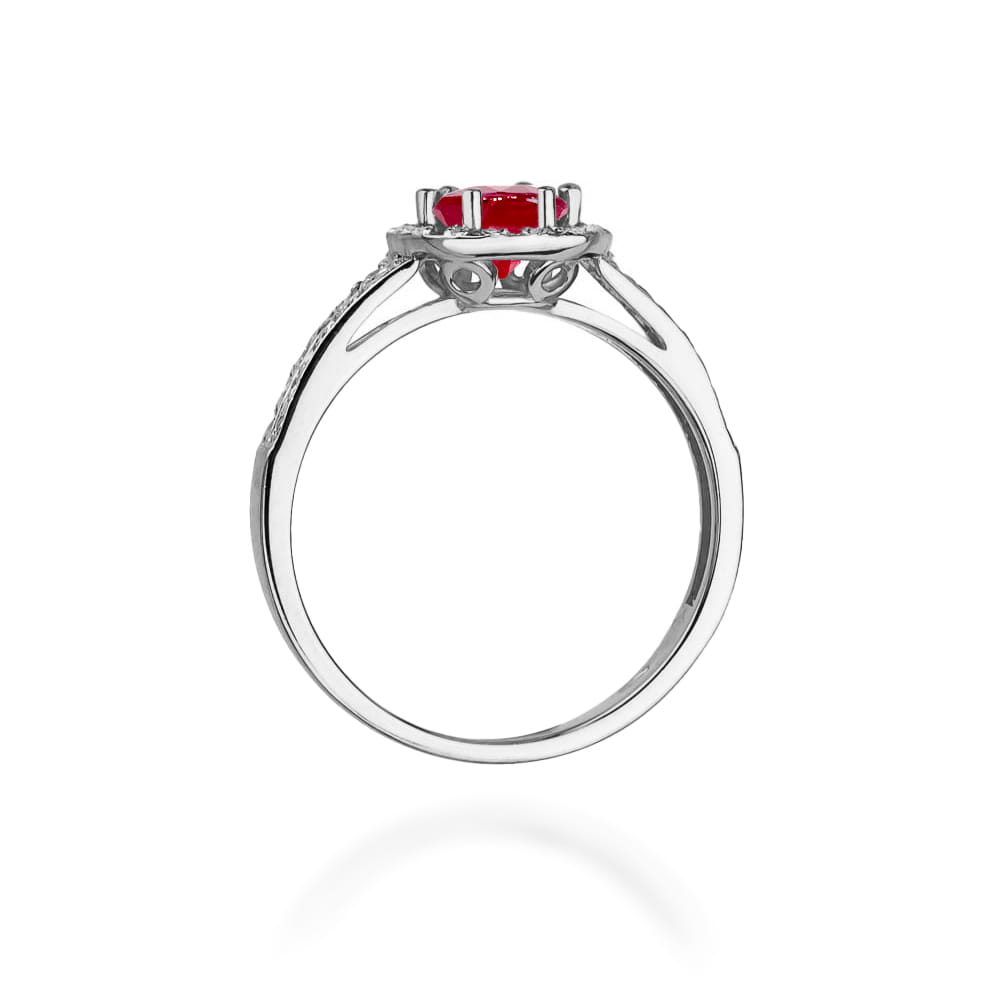 Gold Ring With Ruby And Diamonds
