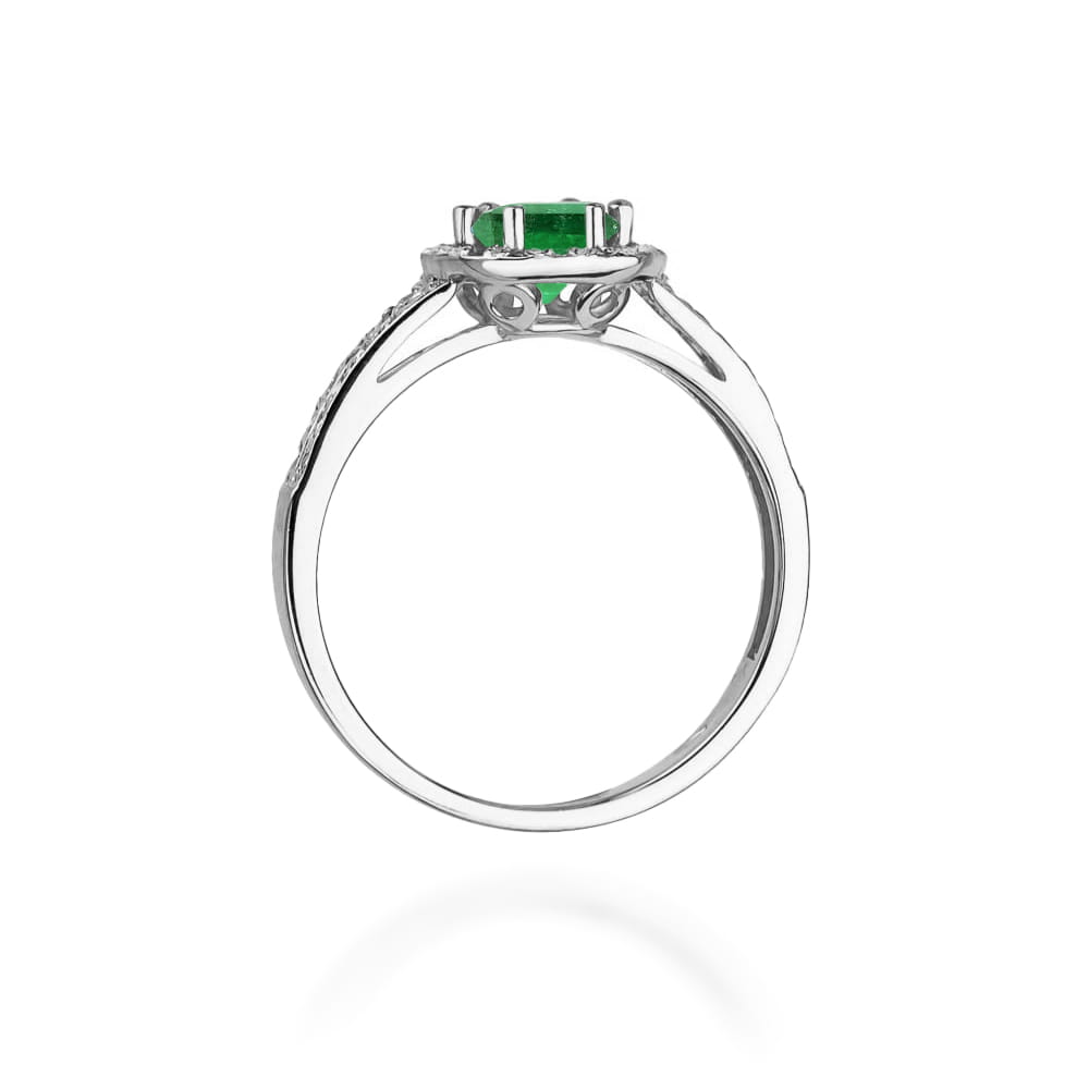 Gold Ring With Emerald And Diamonds
