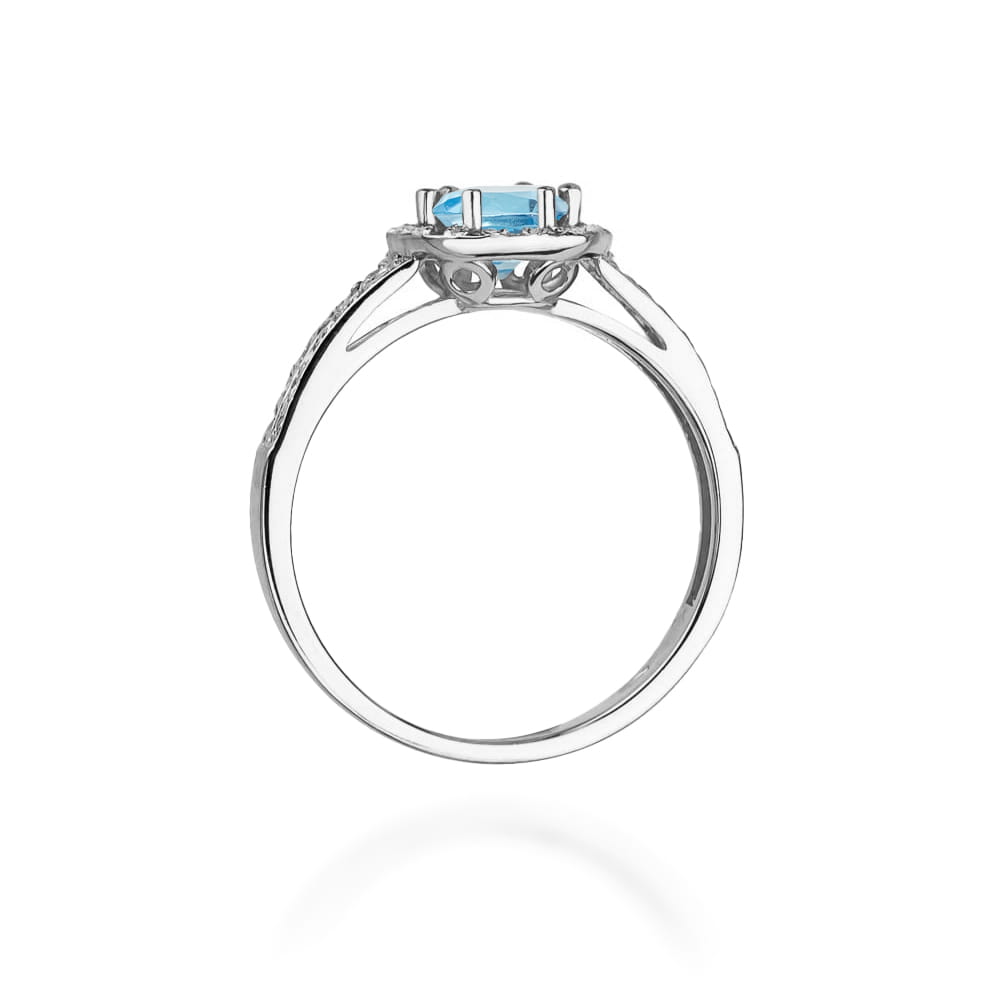 Gold Ring With Topaz And Diamonds