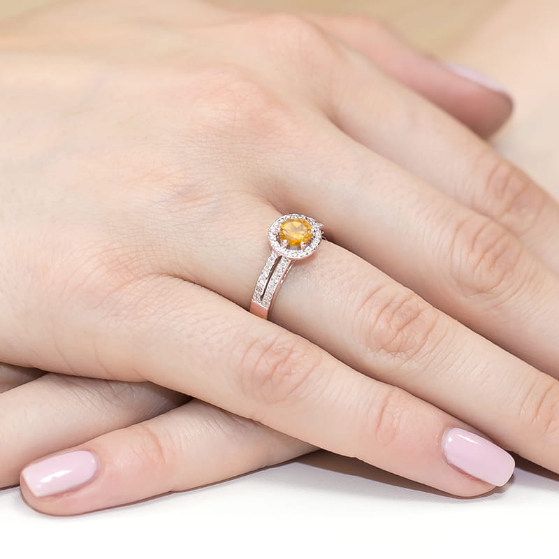 Gold Ring With Citrine And Diamonds
