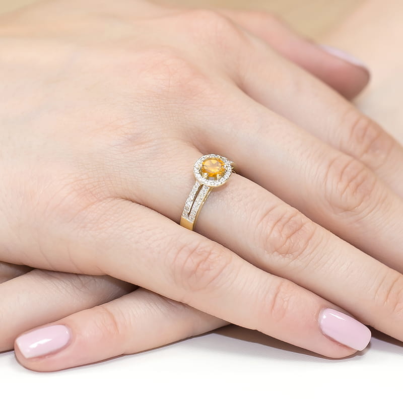 Gold Ring With Citrine And Diamonds