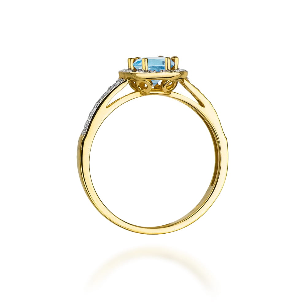 Gold Ring With Topaz And Diamonds