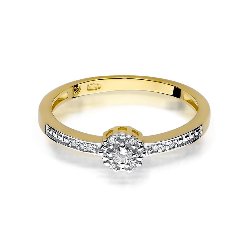 Gold Ring With Diamonds