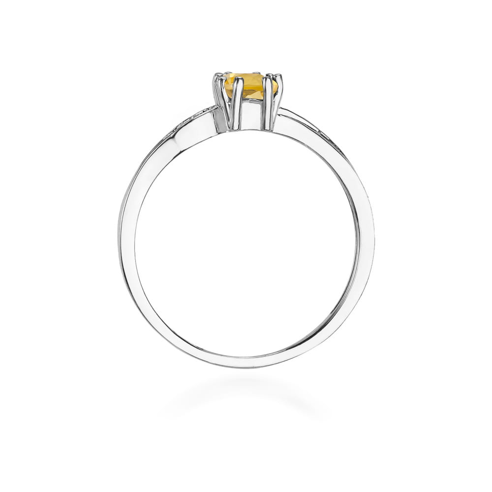 Gold Ring With Citrine And Diamonds