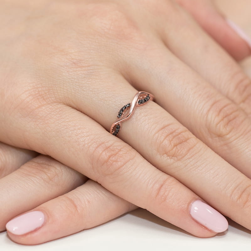 Gold Ring With Black Diamonds