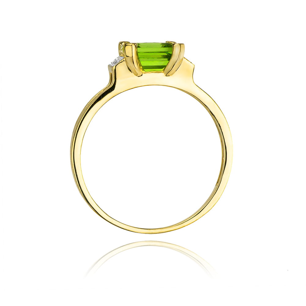 Gold Ring With Peridot And Diamonds