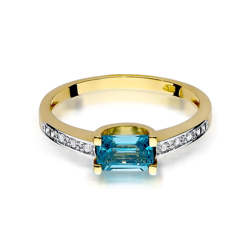 Gold Ring With Topaz And Diamonds