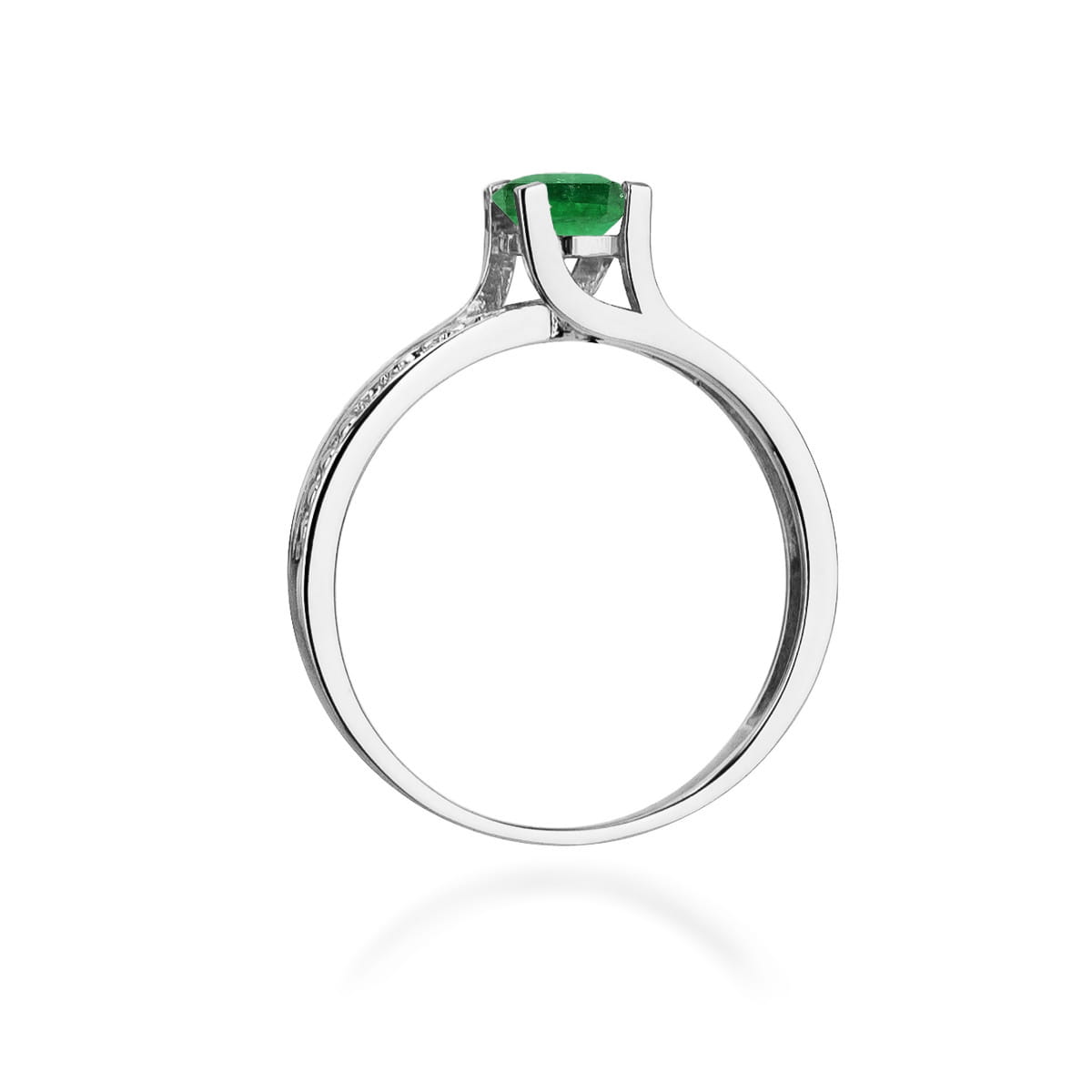 Gold Ring With Emerald And Diamonds