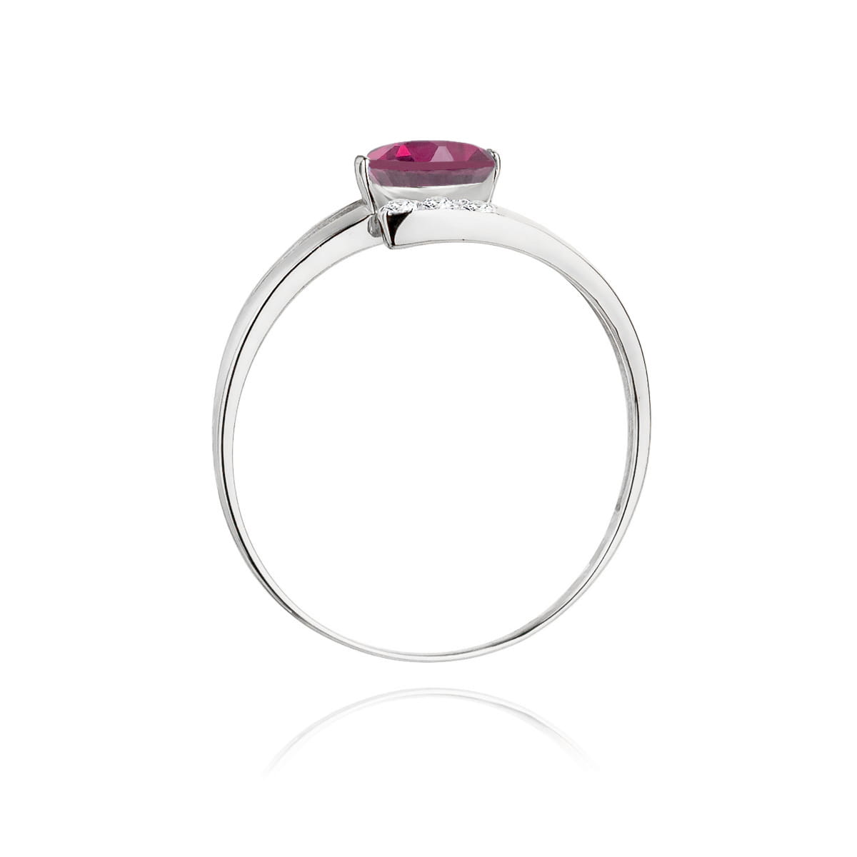 Gold Ring With Rhodolite And Diamonds