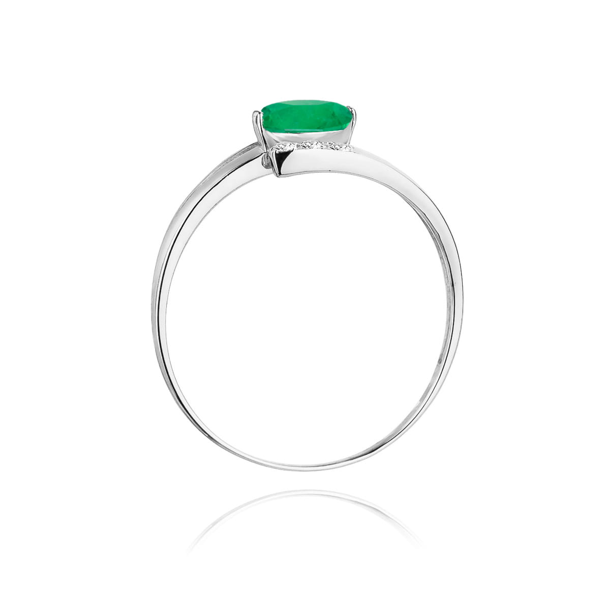 Gold Ring With Emerald And Diamonds