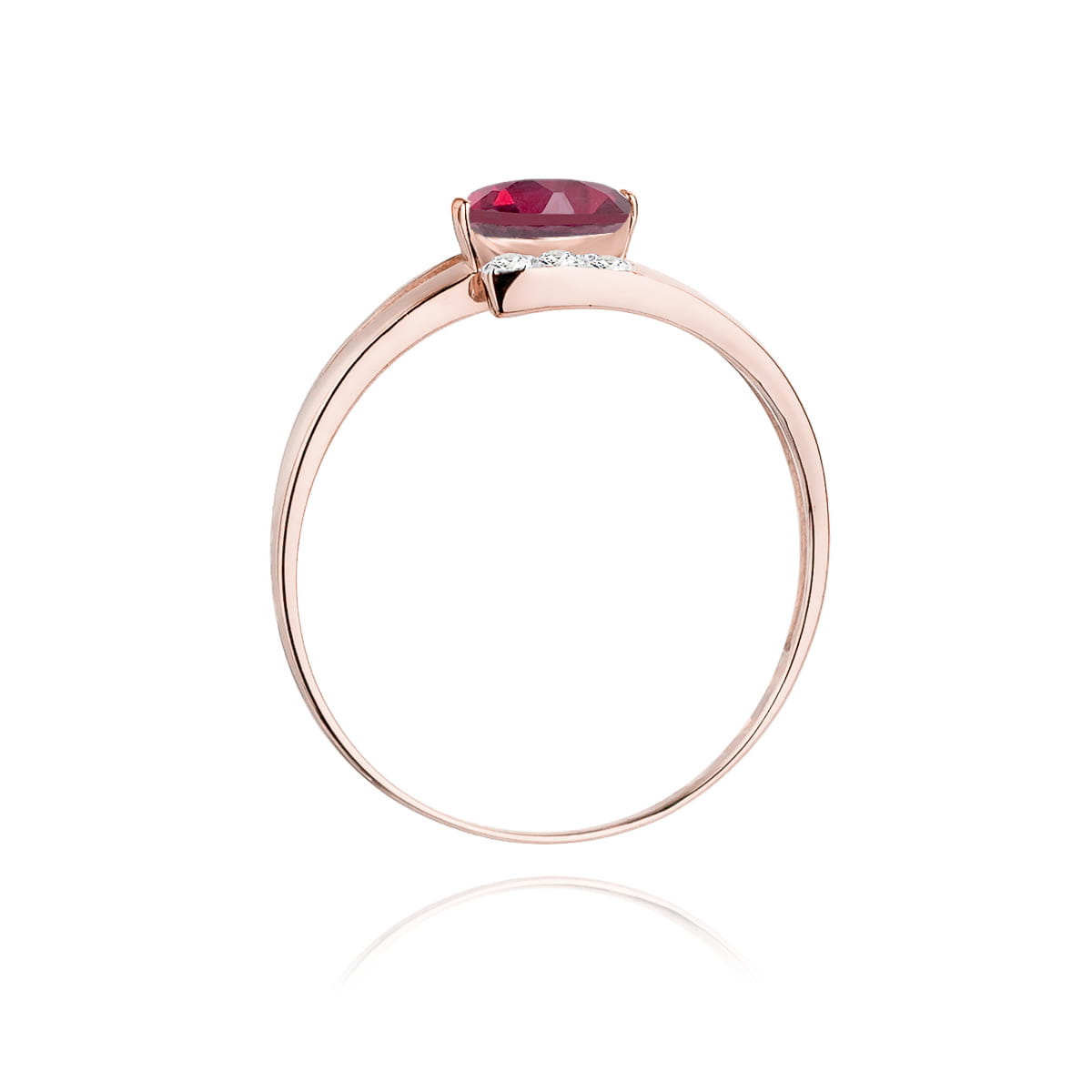 Gold Ring With Ruby And Diamonds