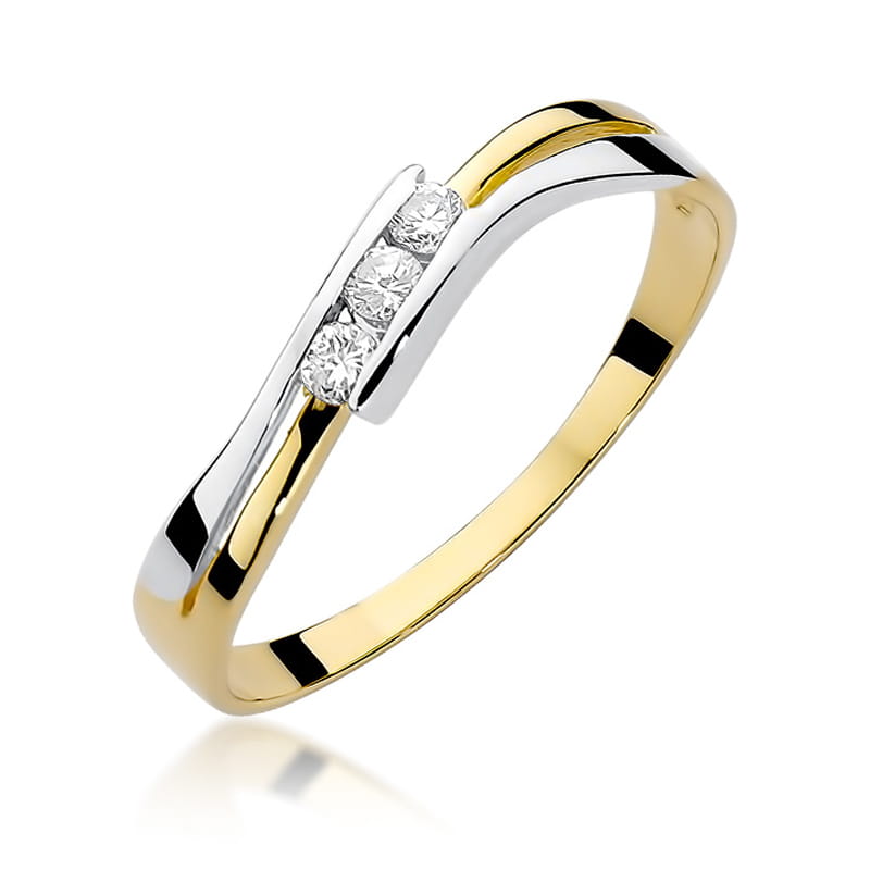 Gold Ring With Diamonds