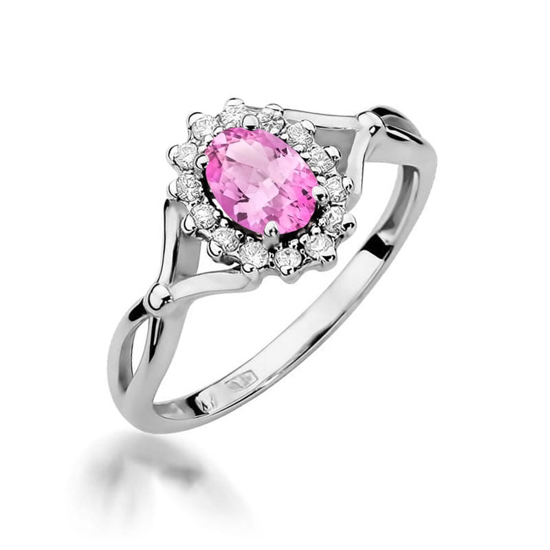 Gold Ring With Pink Sapphire And Diamonds