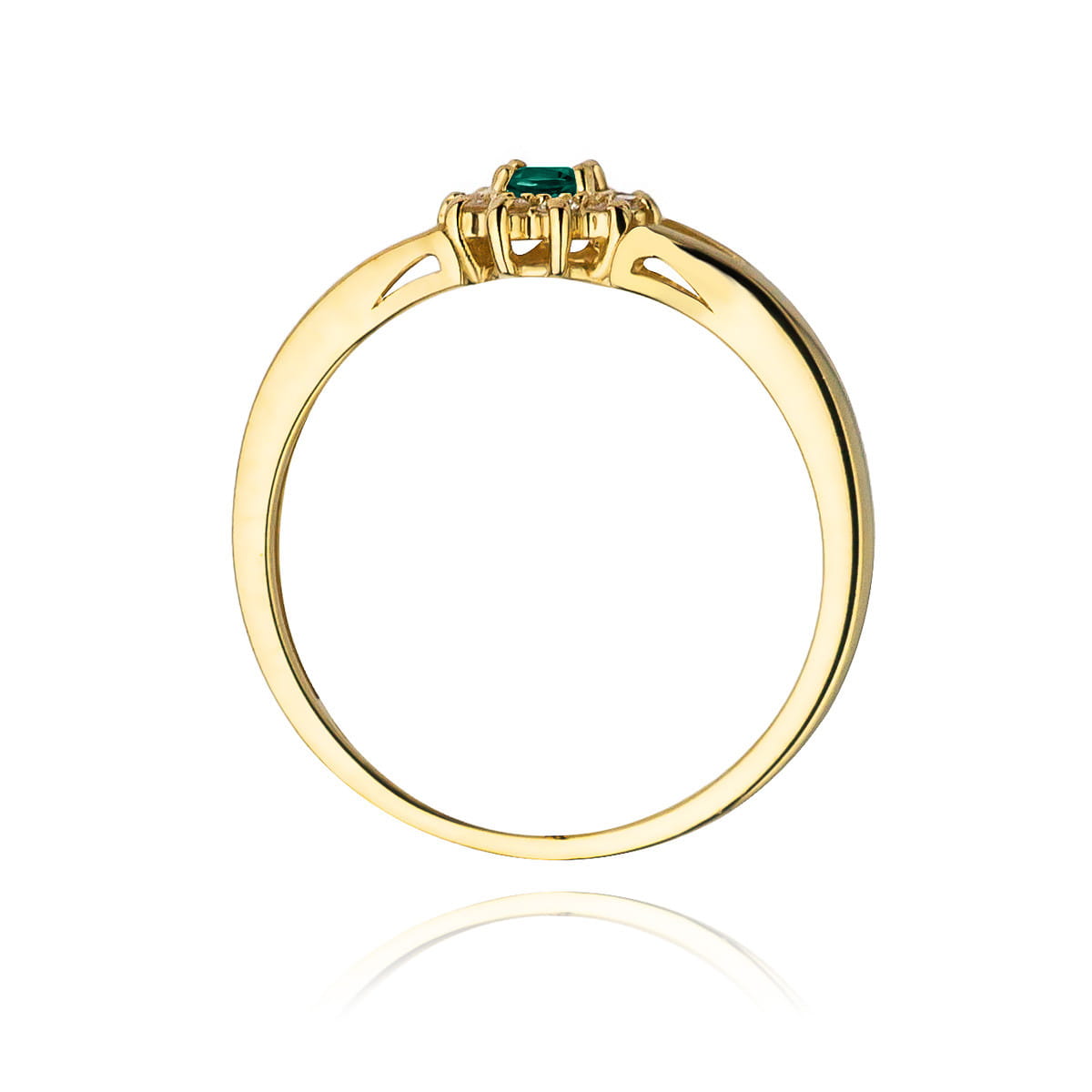 Gold Ring With Emerald And Diamonds