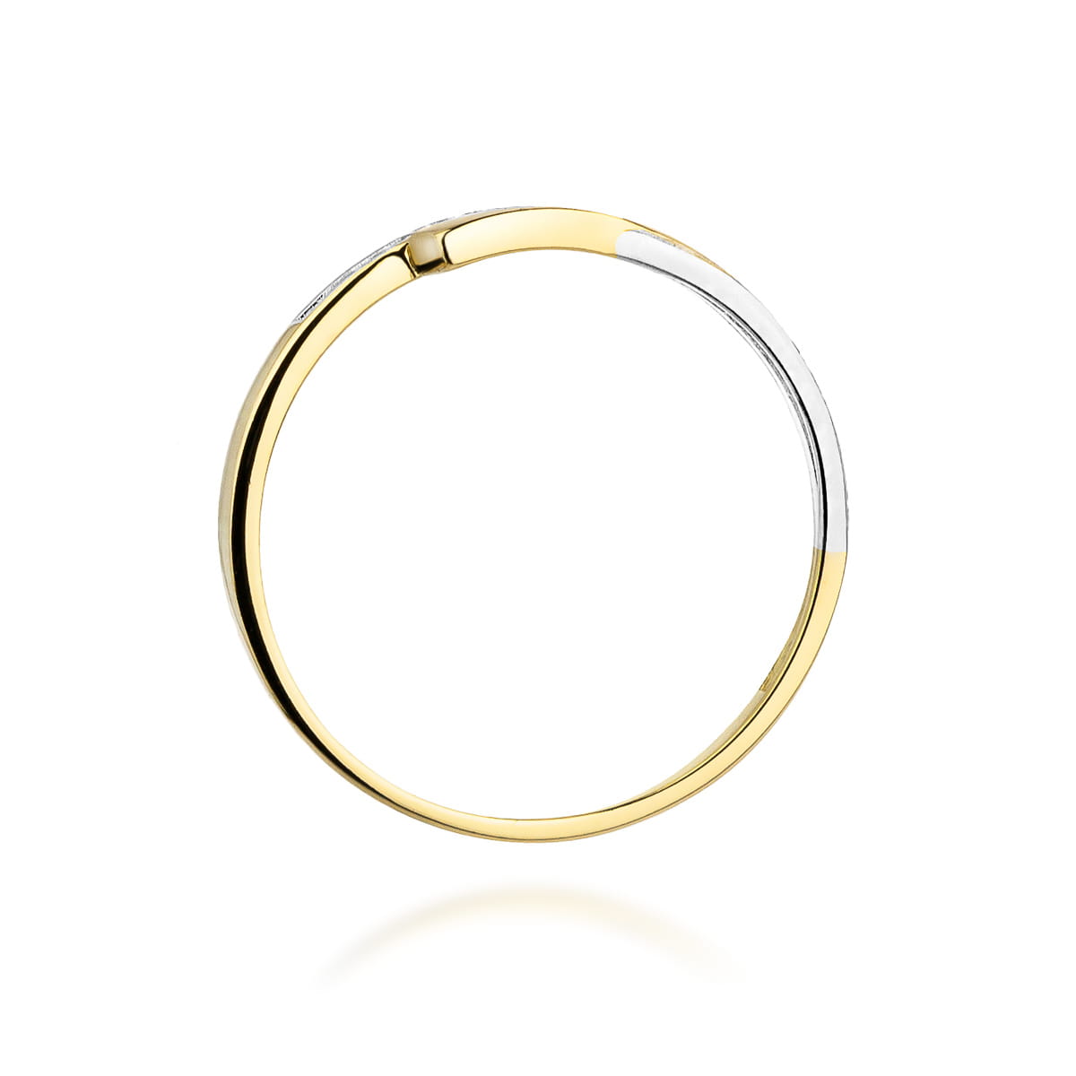 Gold Ring With Diamonds