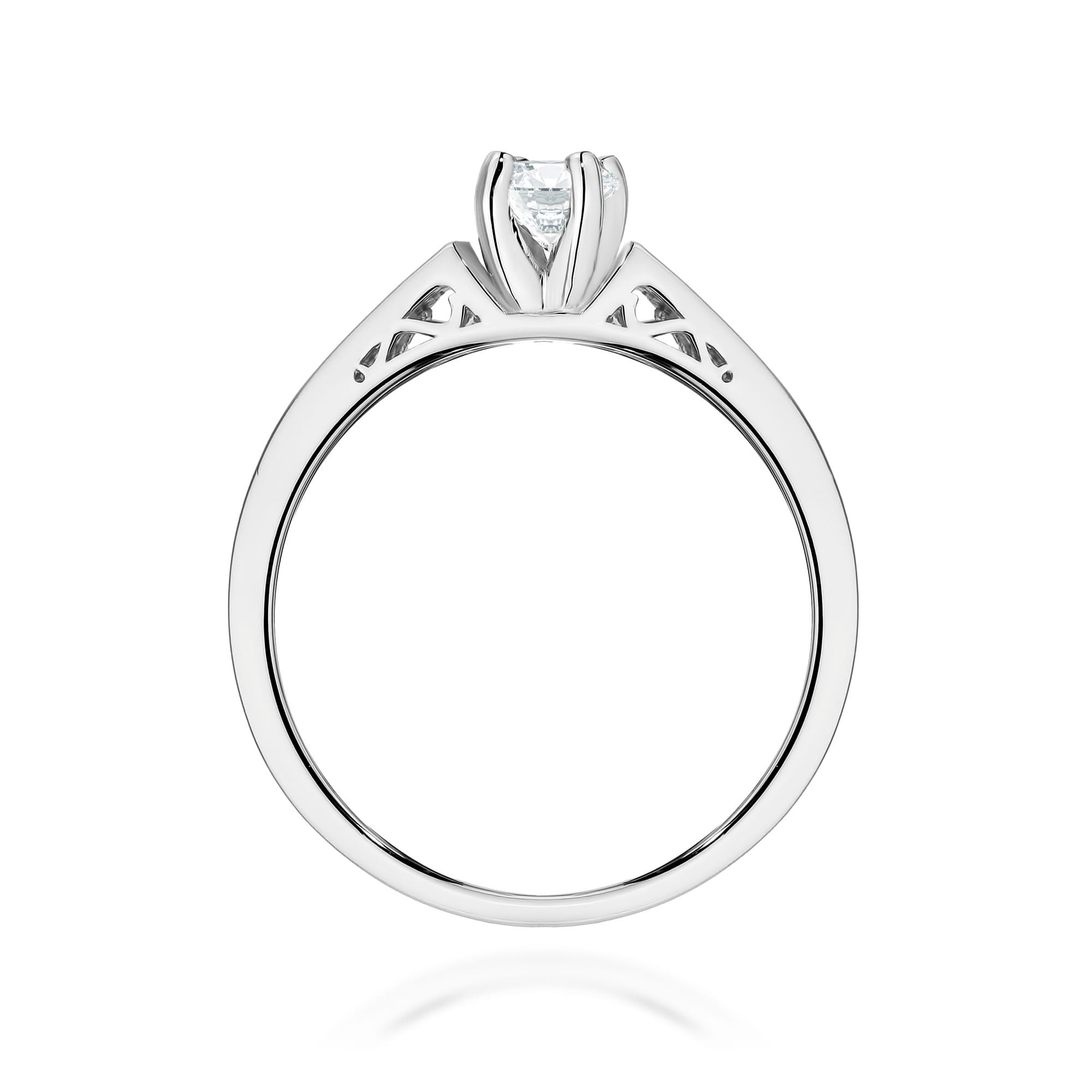 Gold Ring With Diamonds