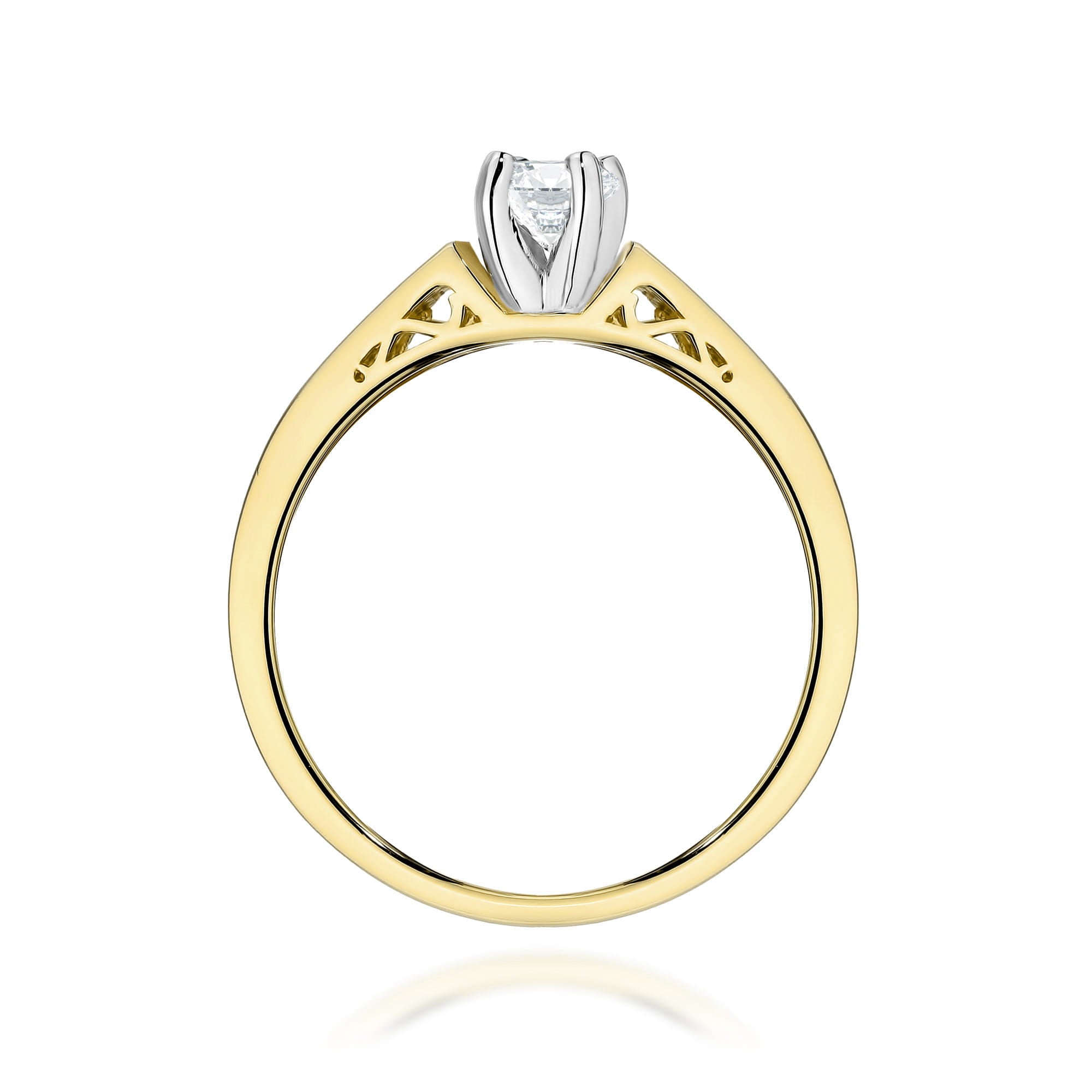 Gold Ring With Diamonds