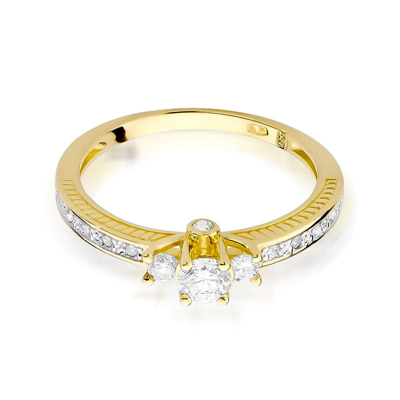 Gold Ring With Diamonds