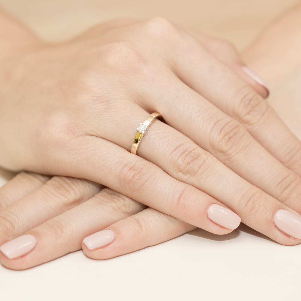 Gold Ring With Diamond