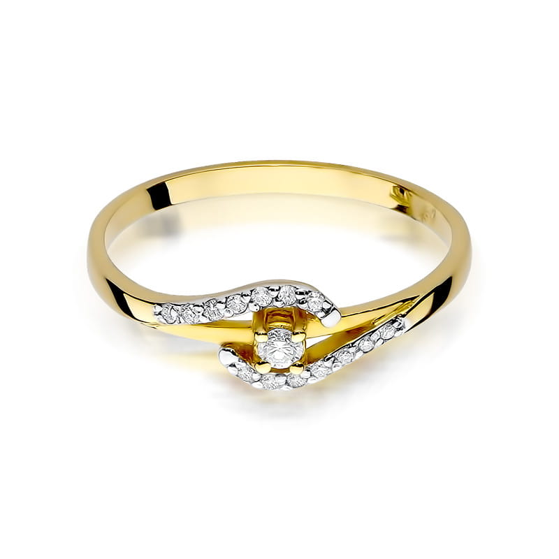 Gold Ring With Diamonds