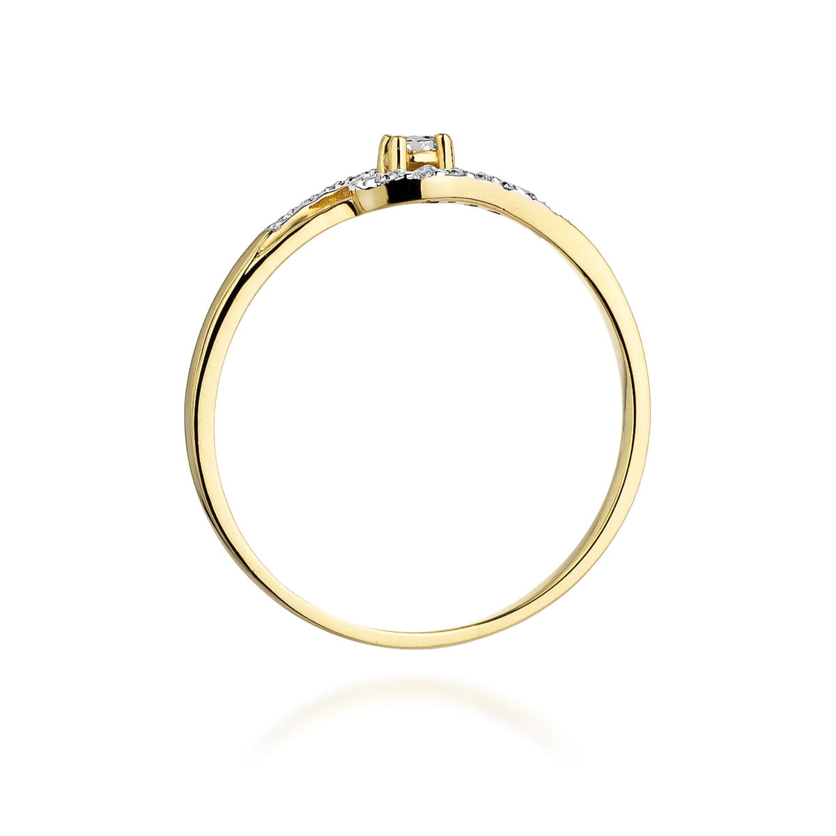 Gold Ring With Diamonds