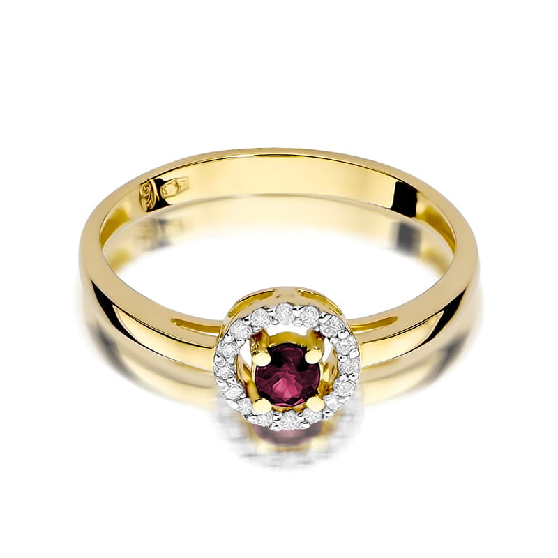 Gold Ring With Ruby And Diamonds