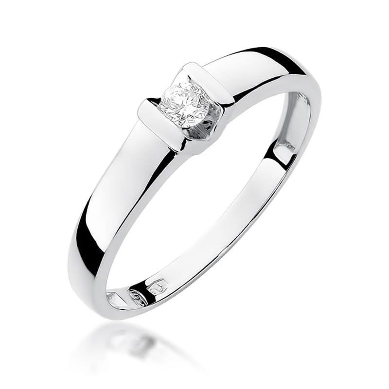 Gold Ring With Diamond