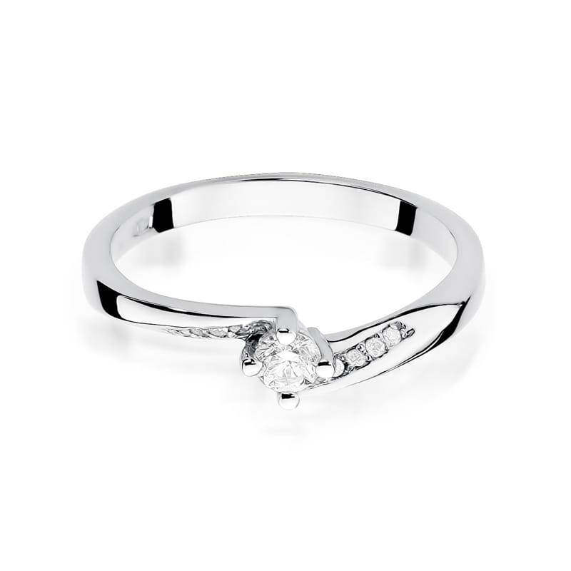 Gold Ring With Diamonds