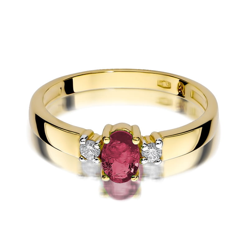 Gold Ring With Ruby And Diamonds