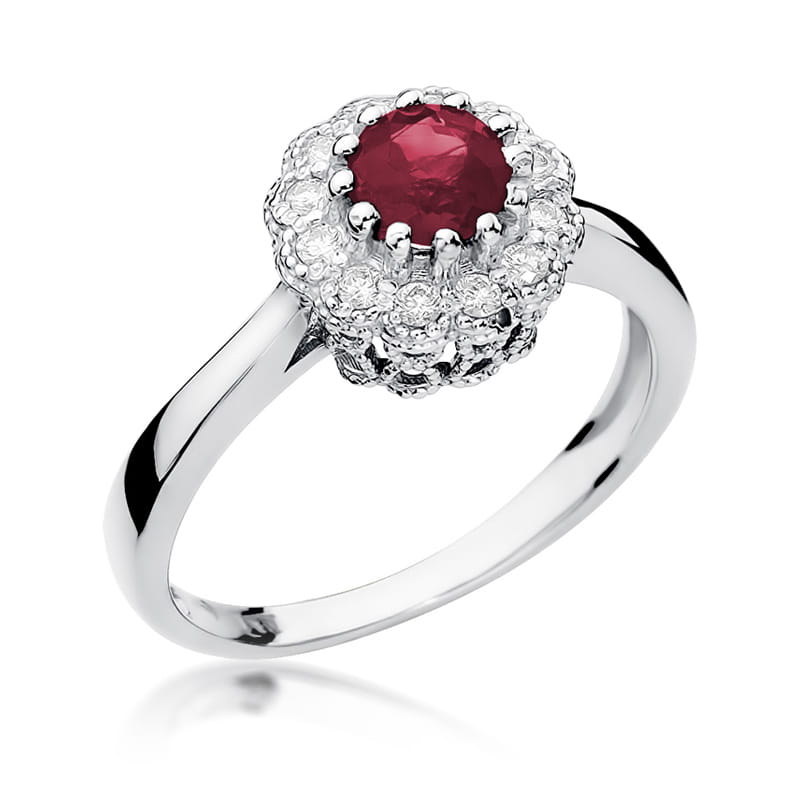 Gold Ring With Ruby And Diamonds