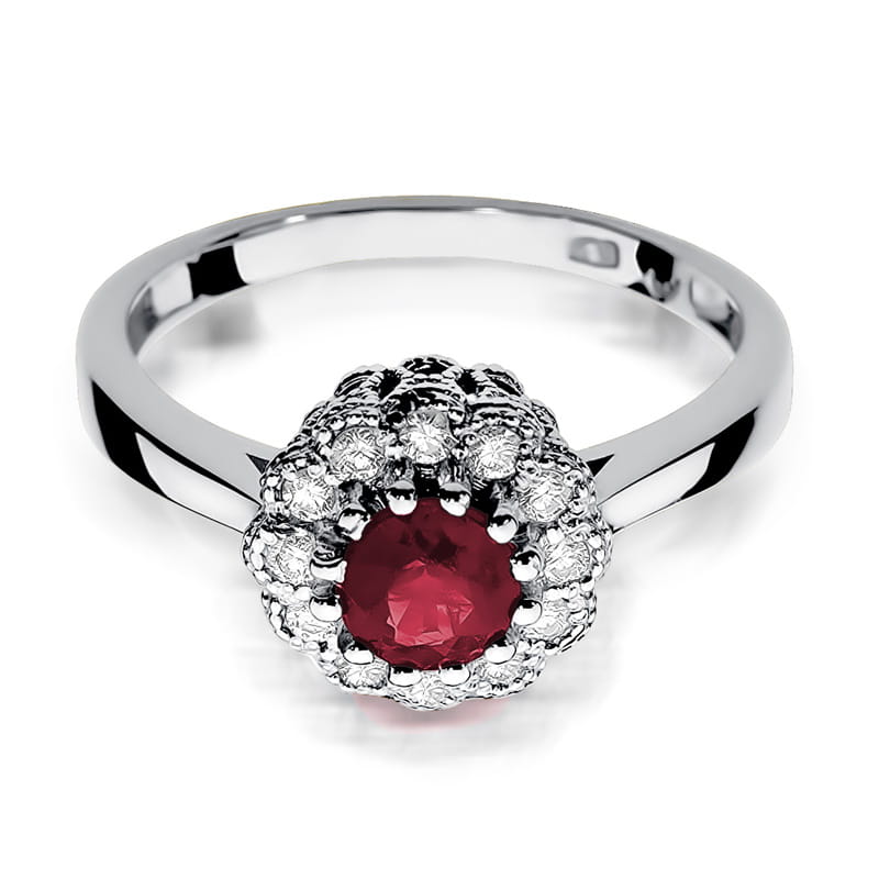 Gold Ring With Ruby And Diamonds
