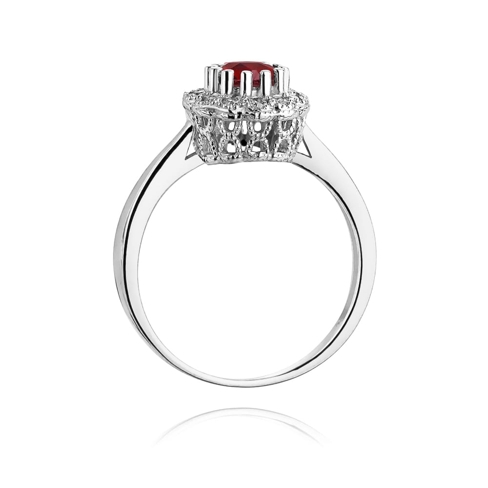 Gold Ring With Ruby And Diamonds