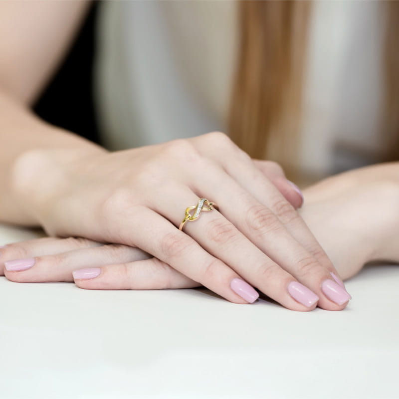 Gold Ring With Diamond