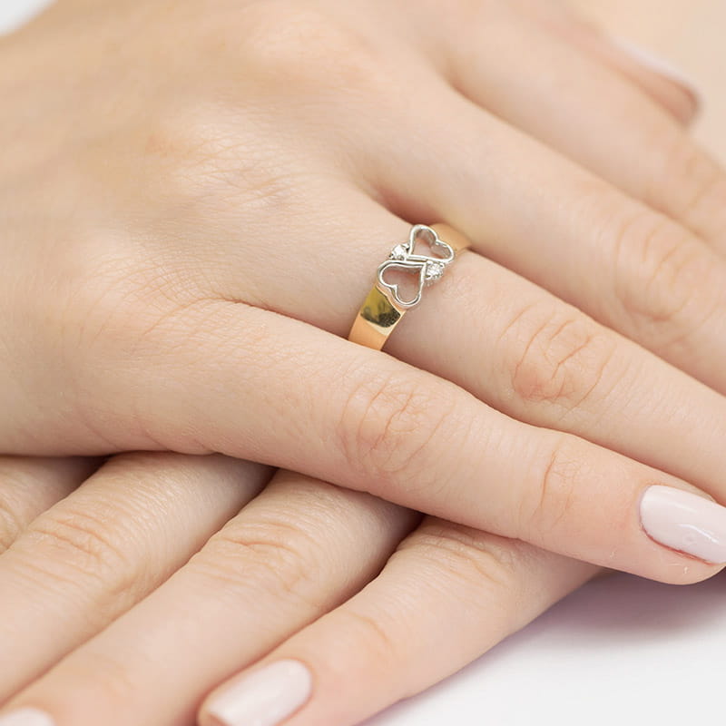 Gold Ring With Diamond