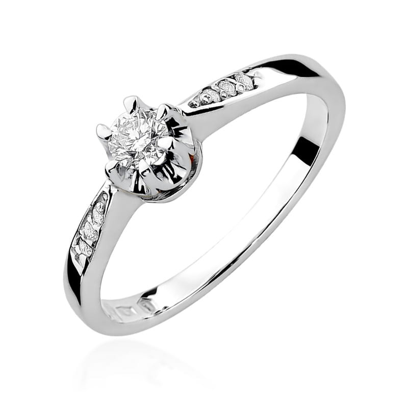 Gold Ring With Diamonds