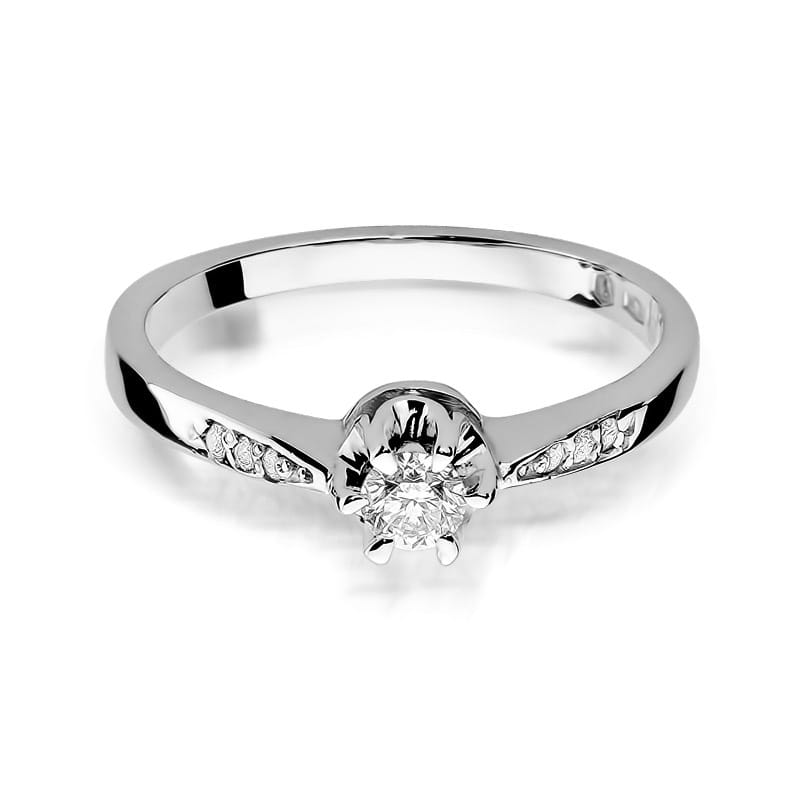Gold Ring With Diamonds